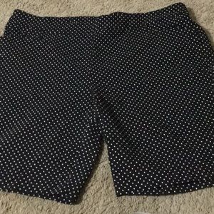 Time & Tru pull on polka dot bermuda shorts